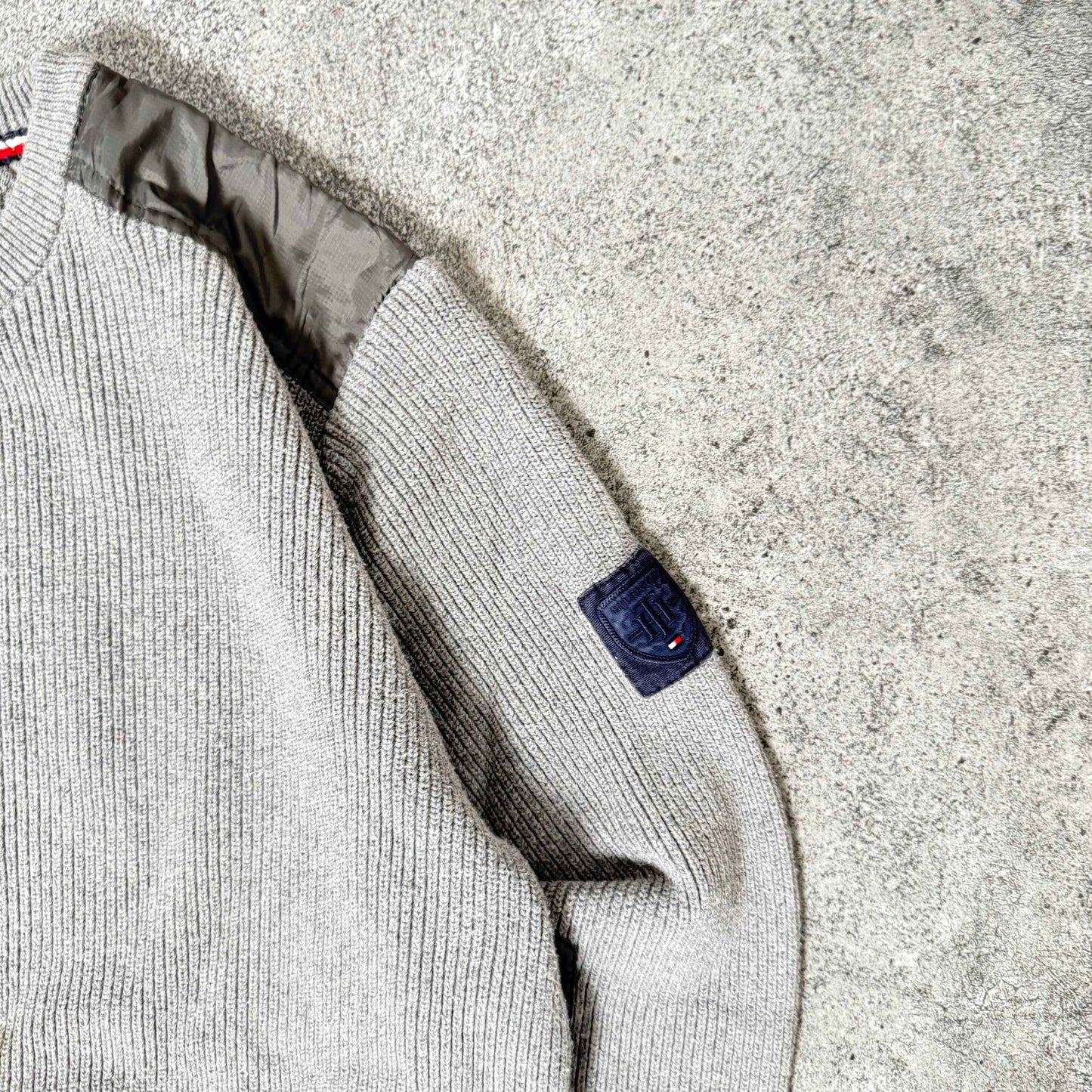 Tommy Hilfiger pulover
