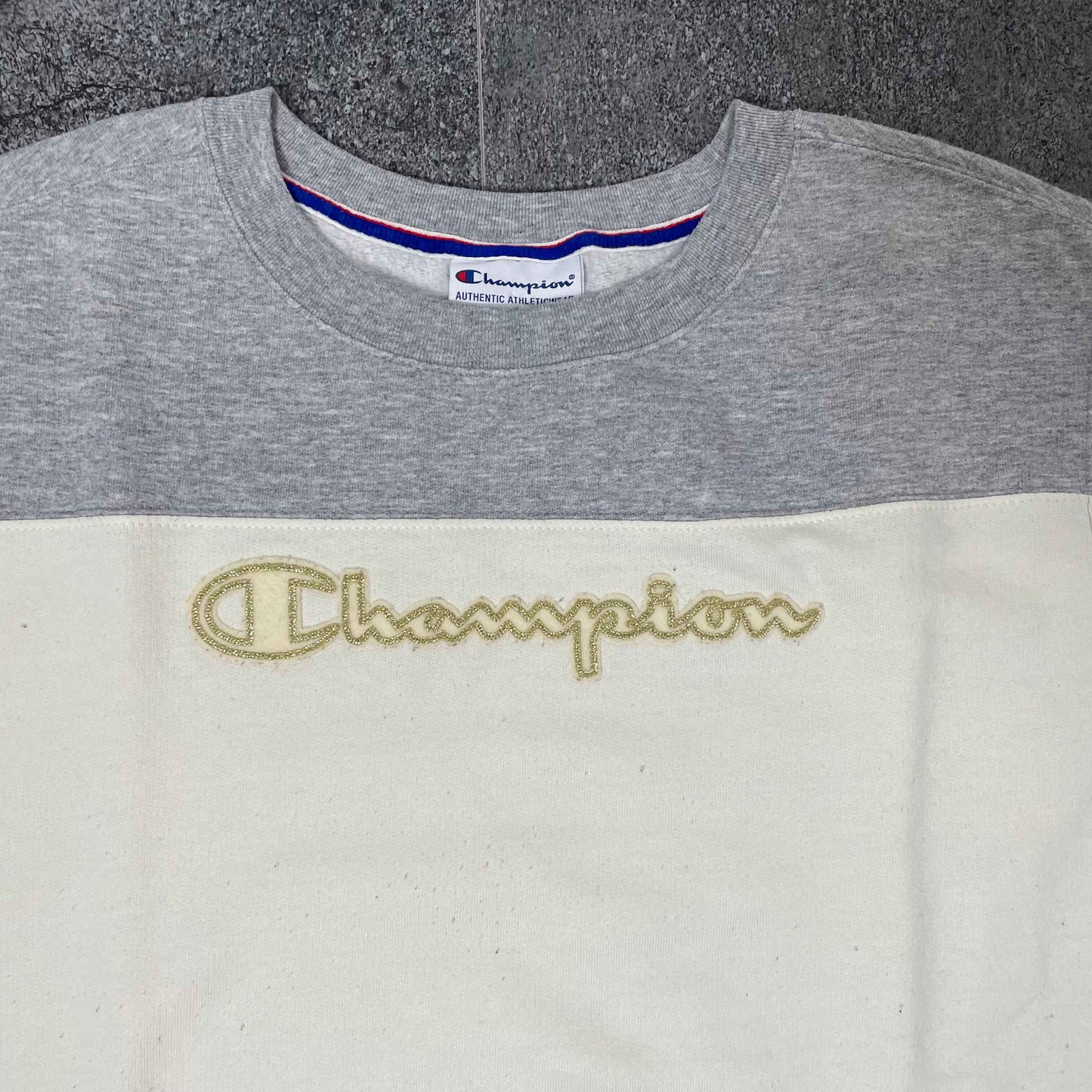 Champion Pulover