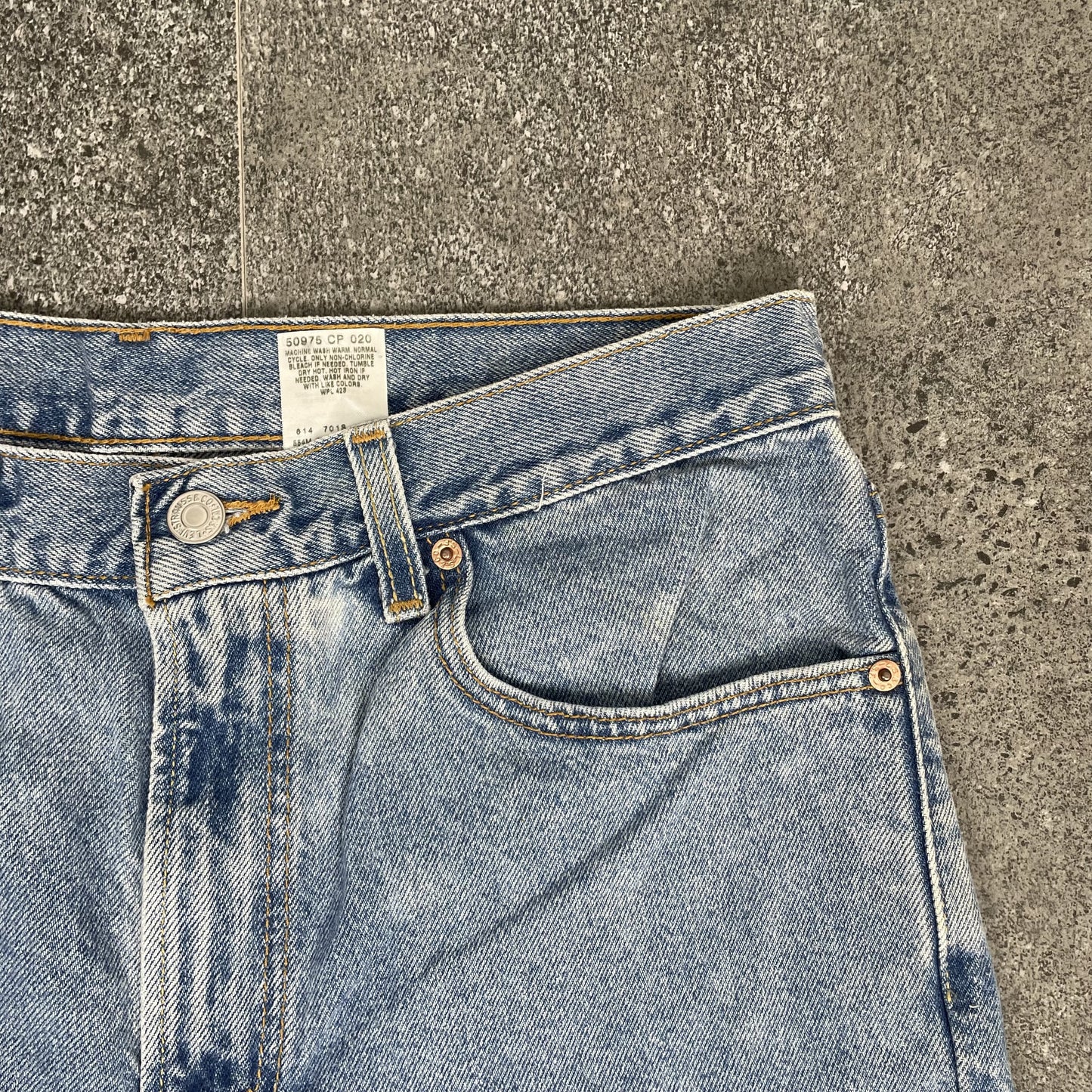 Levis Jorts 505 I L