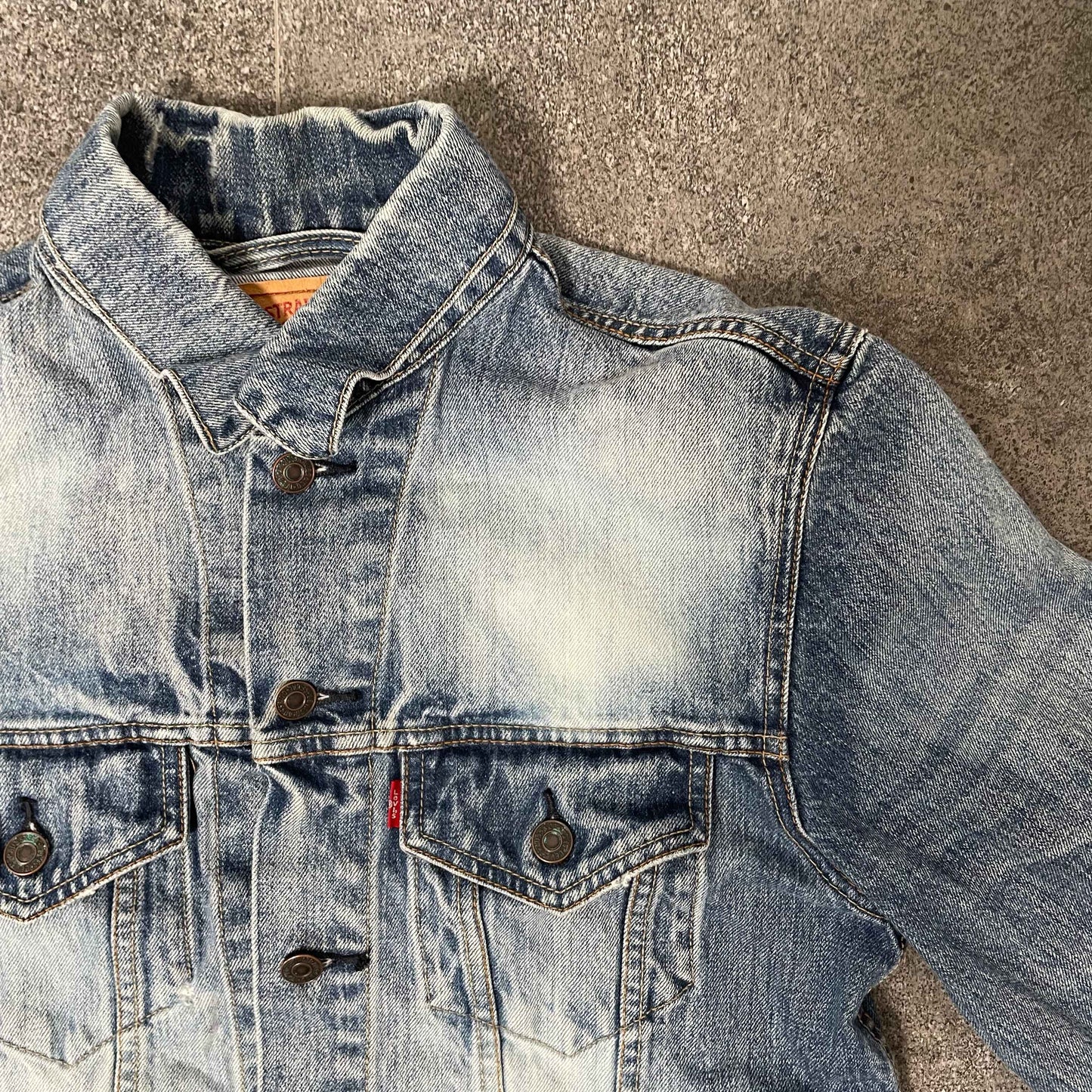Levis Jakna I M